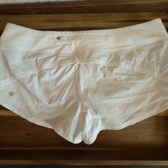 NWT Women's Lululemon Speed Up Low-Rise Short 2.5" Lined in White Size 12 - Picture 4 of 6